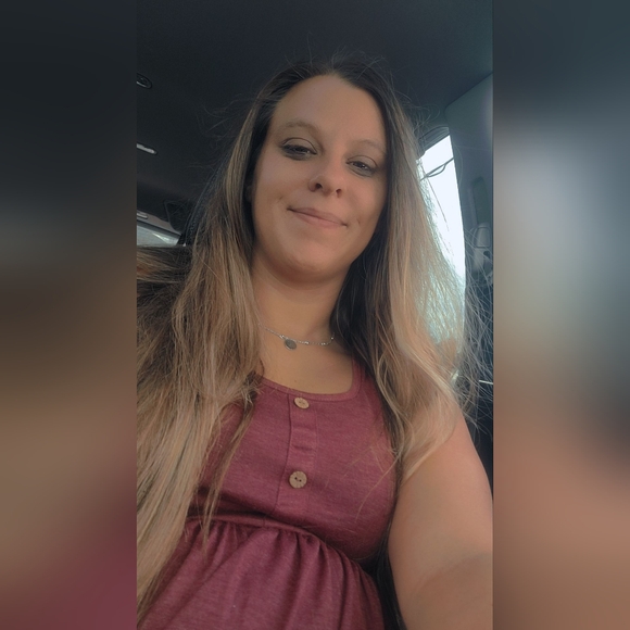 Meet your Posher, Heather - Picture 3 of 16